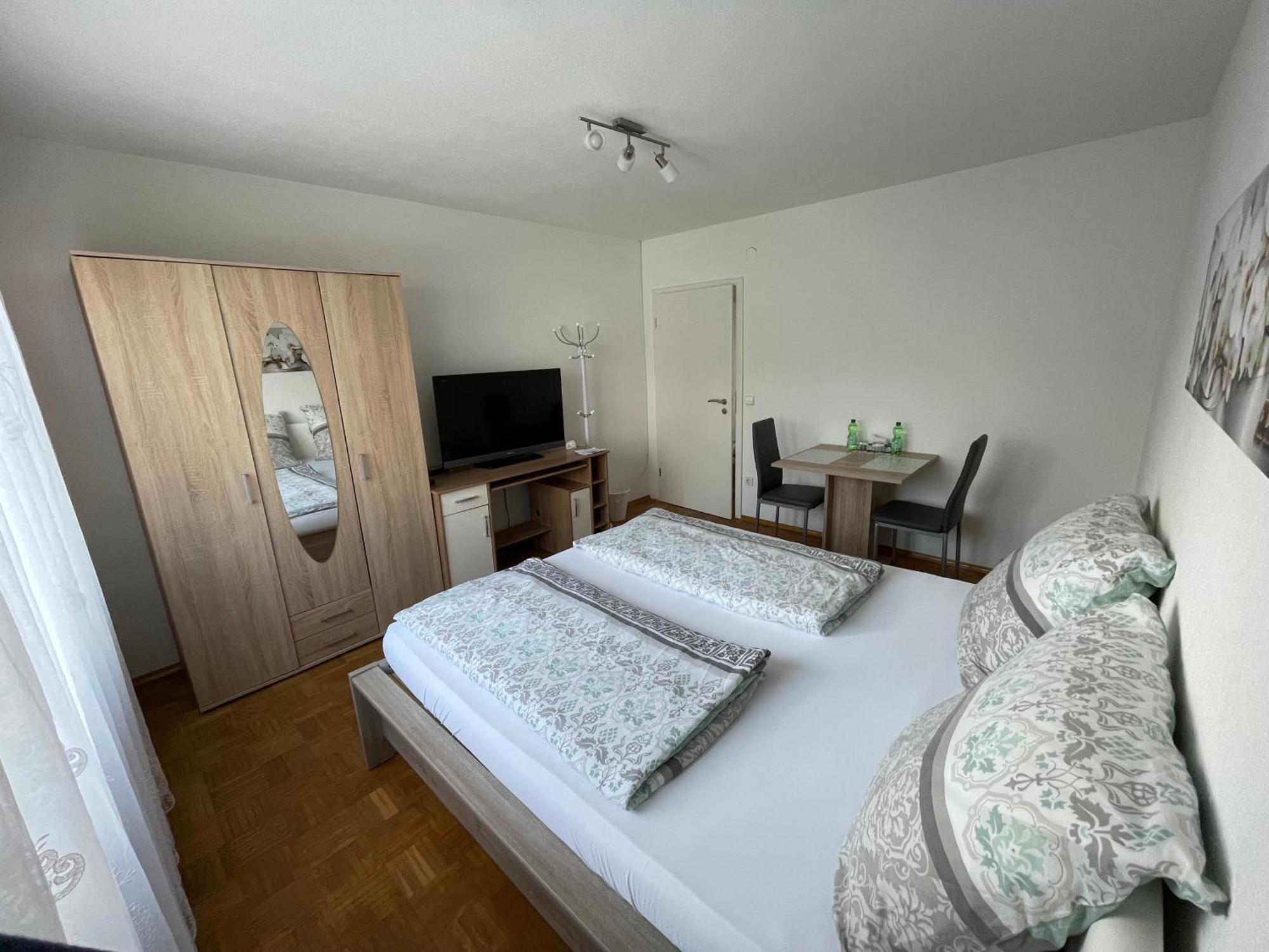 Nita Hotel Frickenhausen  Bagian luar foto