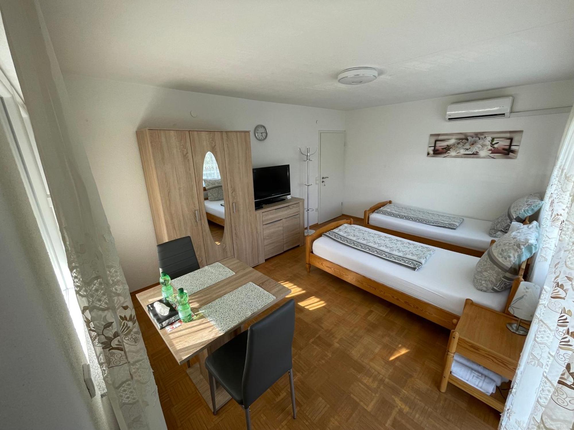 Nita Hotel Frickenhausen  Bagian luar foto